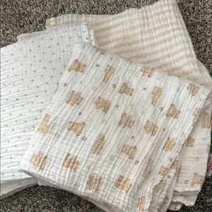 Little Me 3 Cotton Swaddles